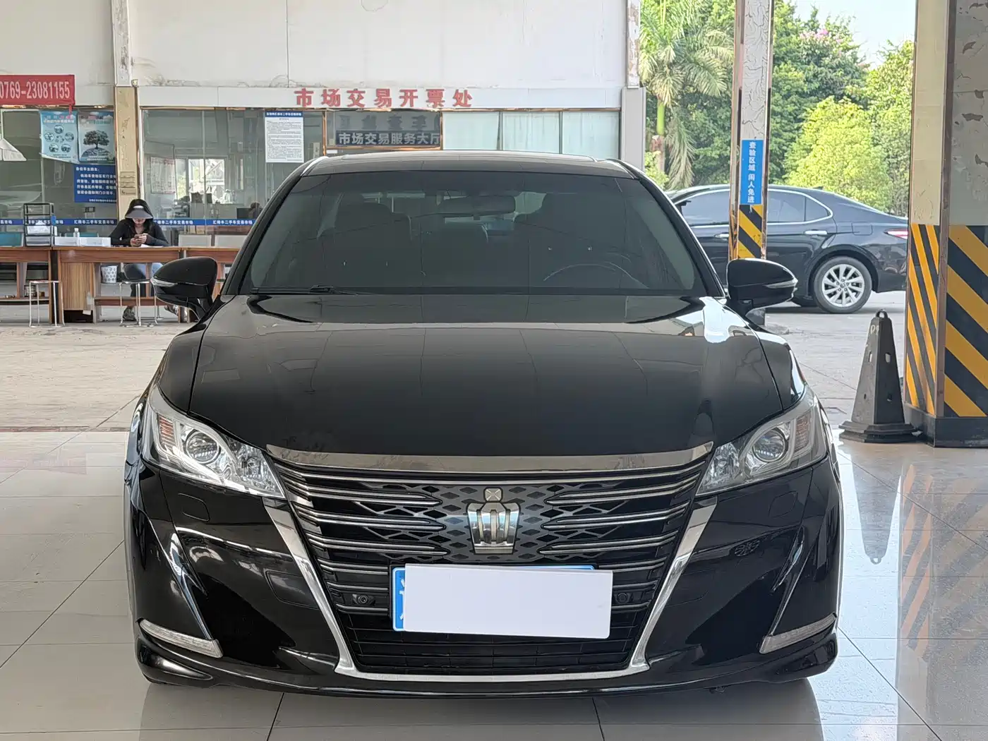 Toyota Crown 2018 2.0T Fashion Edition фото 2