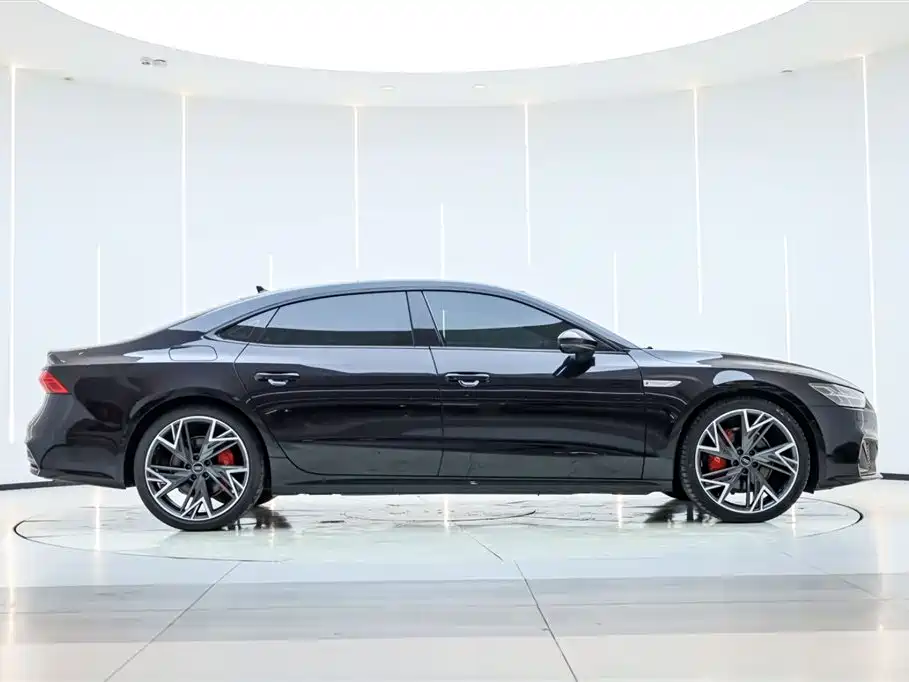AUDI A7L