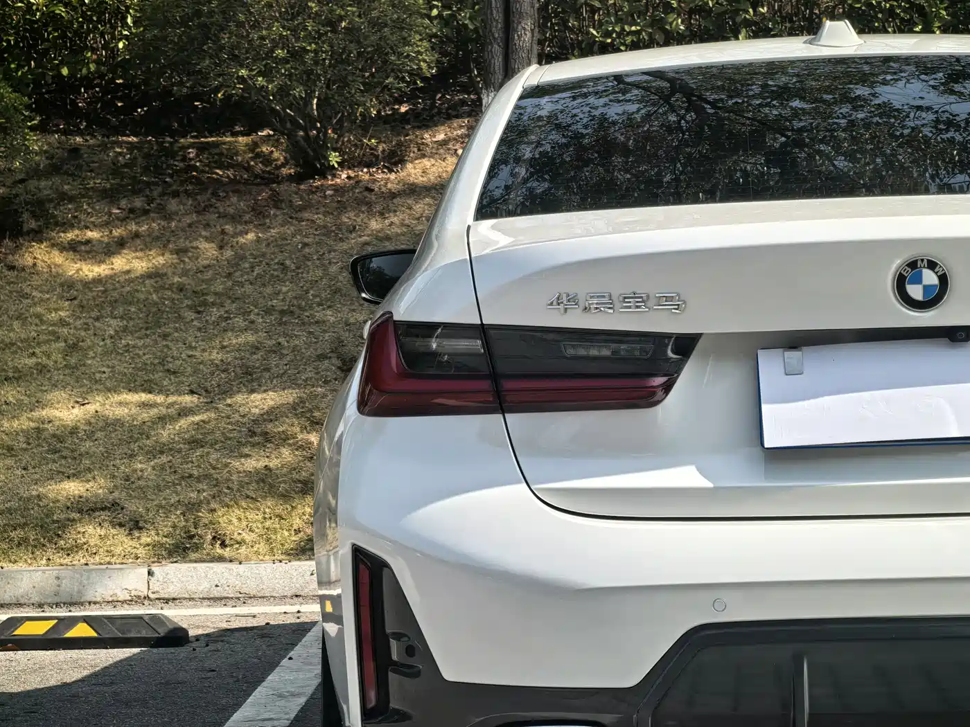 BMW 3 Series 2024 320Li M Sport Package фото 6