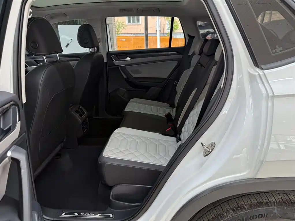 Volkswagen Tayron 2023 280TSI 2WD Luxury Plus Advanced Edition фото 18