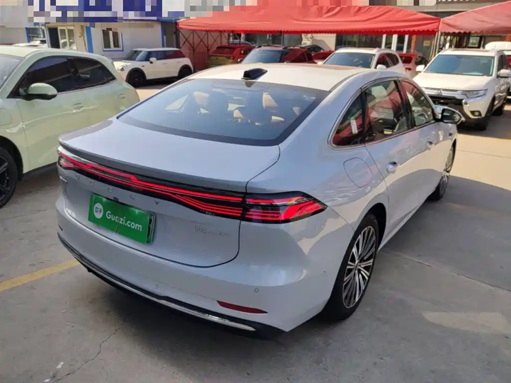 Geely Galaxy Galaxy A7 2025 EM-i фото 7