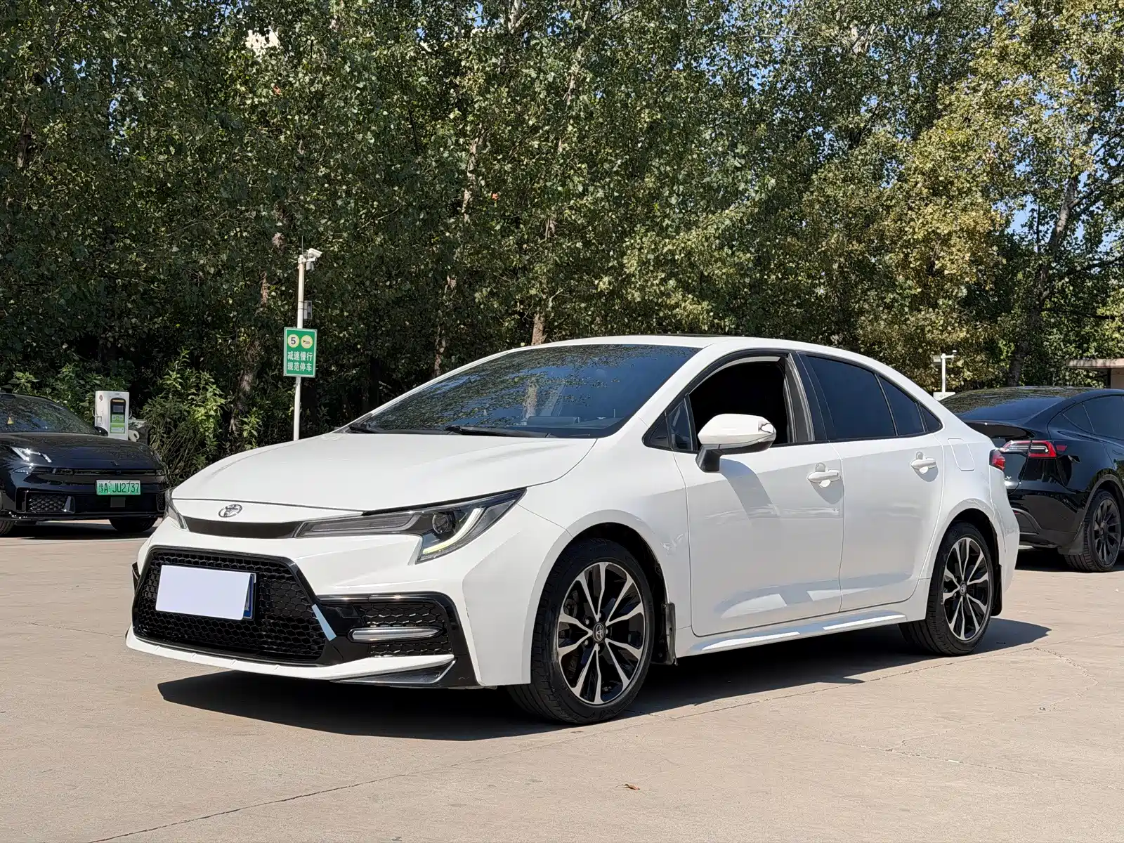 Photo 1 - Toyota Levin