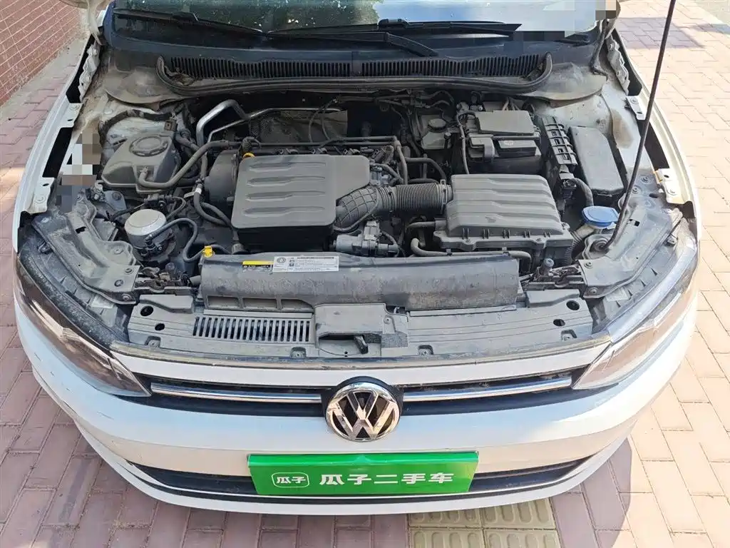 Volkswagen Polo 2019 Plus 1.5L Automatic Panorama Enjoyment Edition фото 16