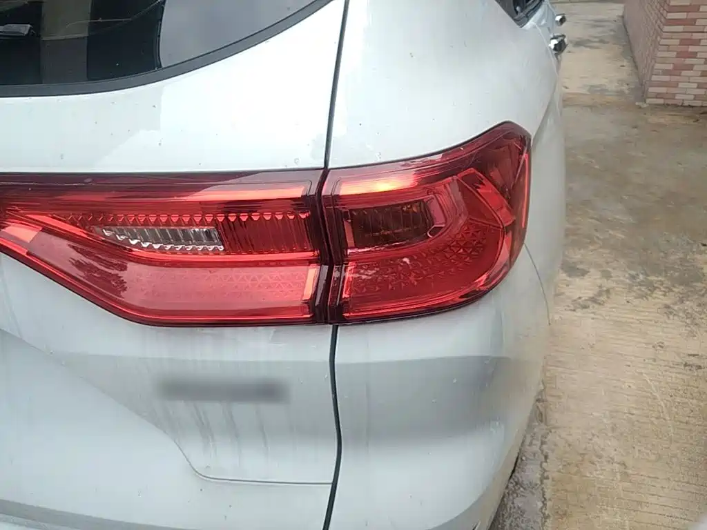 Фото 8 - Haval M6