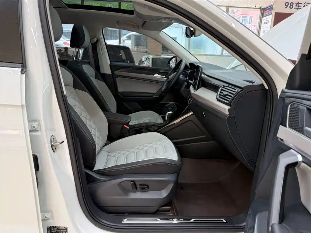 Volkswagen Tayron 2023 280TSI 2WD Luxury Plus Advanced Edition фото 15