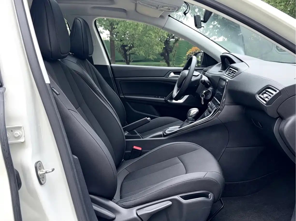 Peugeot 308 2017 2016 1.6L Automatic Luxury
