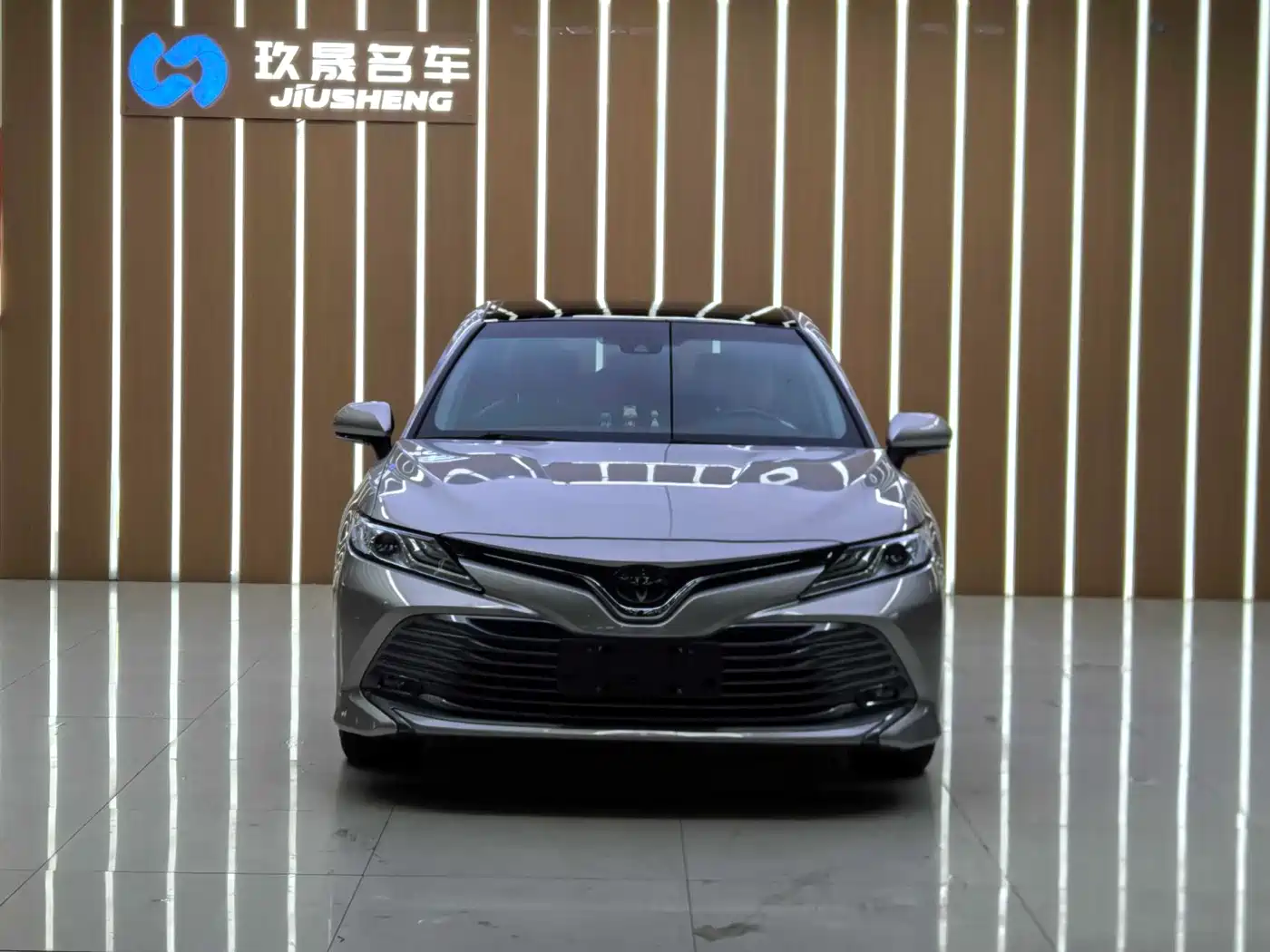 Toyota Camry 2019 2.5G Luxury (China V) фото 2