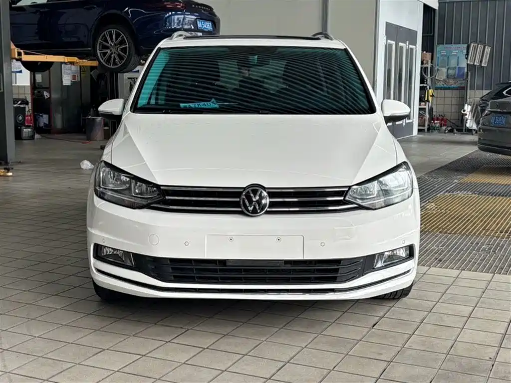 Volkswagen Touran 2021 Touran L 280TSI DSG Comfort Edition 7-seater фото 2