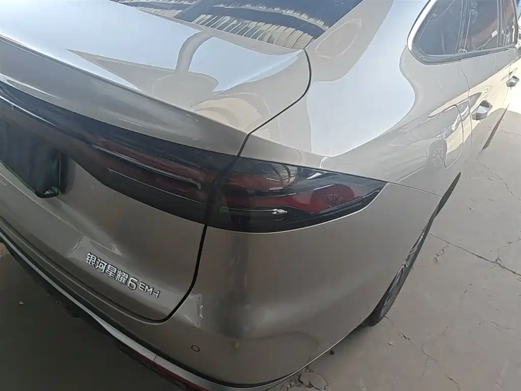 Geely Galaxy Galaxy Stellar 6 2025 60km Voyager Edition фото 8