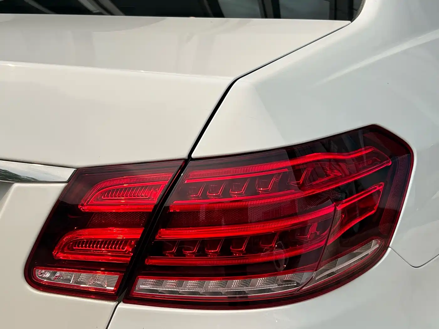 Mercedes-Benz E-Class 2015 Facelift E 260 L Sport фото 13
