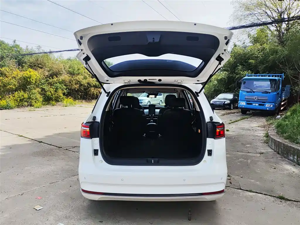 BYD Song MAX 2021 Upgrade 1.5T Automatic Premium Edition 6-Seater фото 19