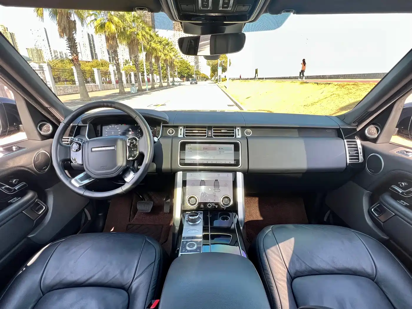 Land Rover Range Rover 2019 3.0 SC V6 Golden Age Edition фото 8