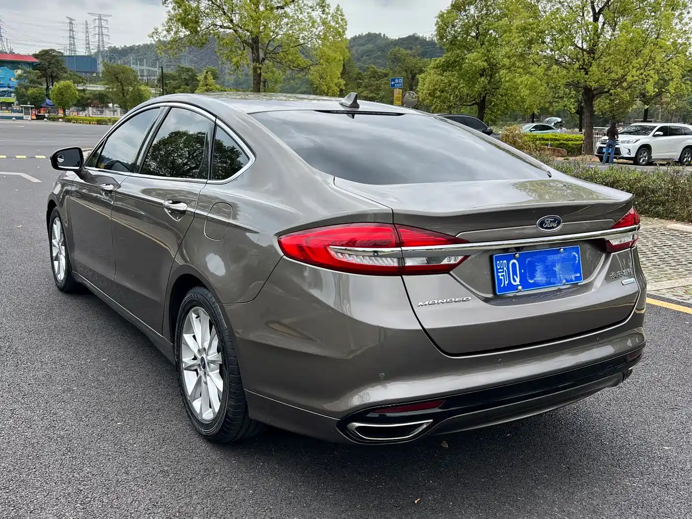 FORD MONDEO