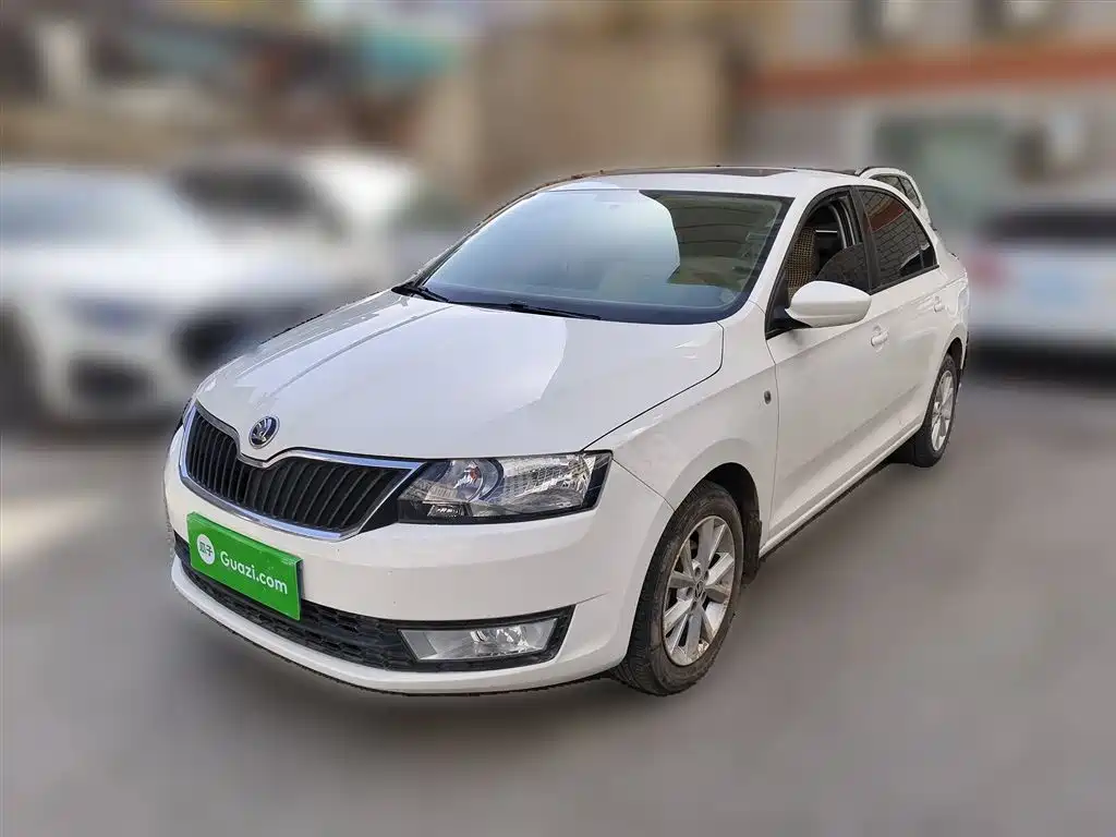 Škoda Rapid 2016 1.6L Automatic Pioneer Edition фото 2
