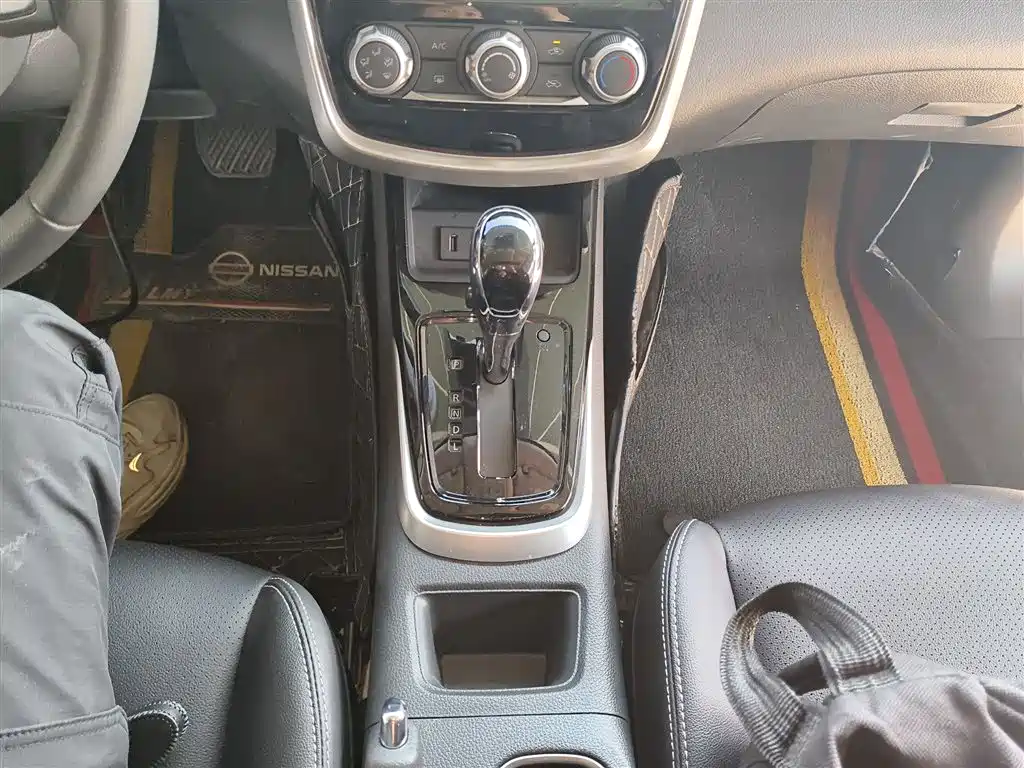 Nissan Tiida 2022 2021 1.6L CVT Smart Drive Edition