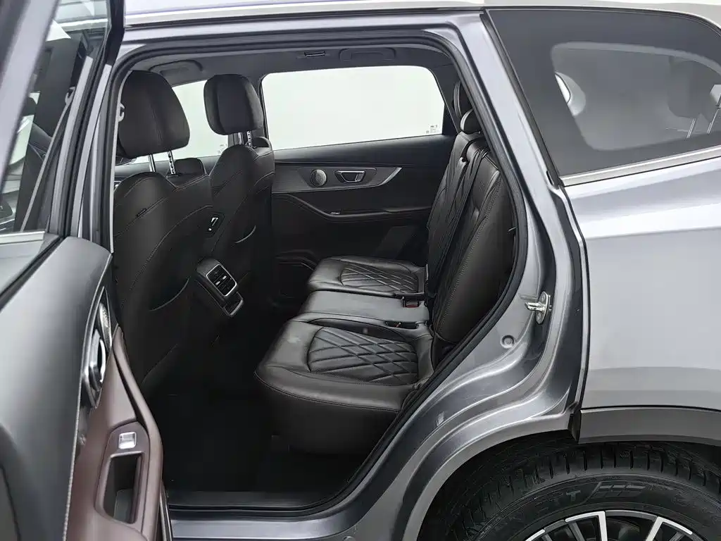 Chery Tiggo 8 PRO 2023 2024 Champion Edition 290T 2WD Peak Edition 7-Seater