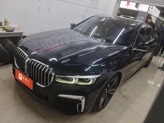 BMW 7 SERIES