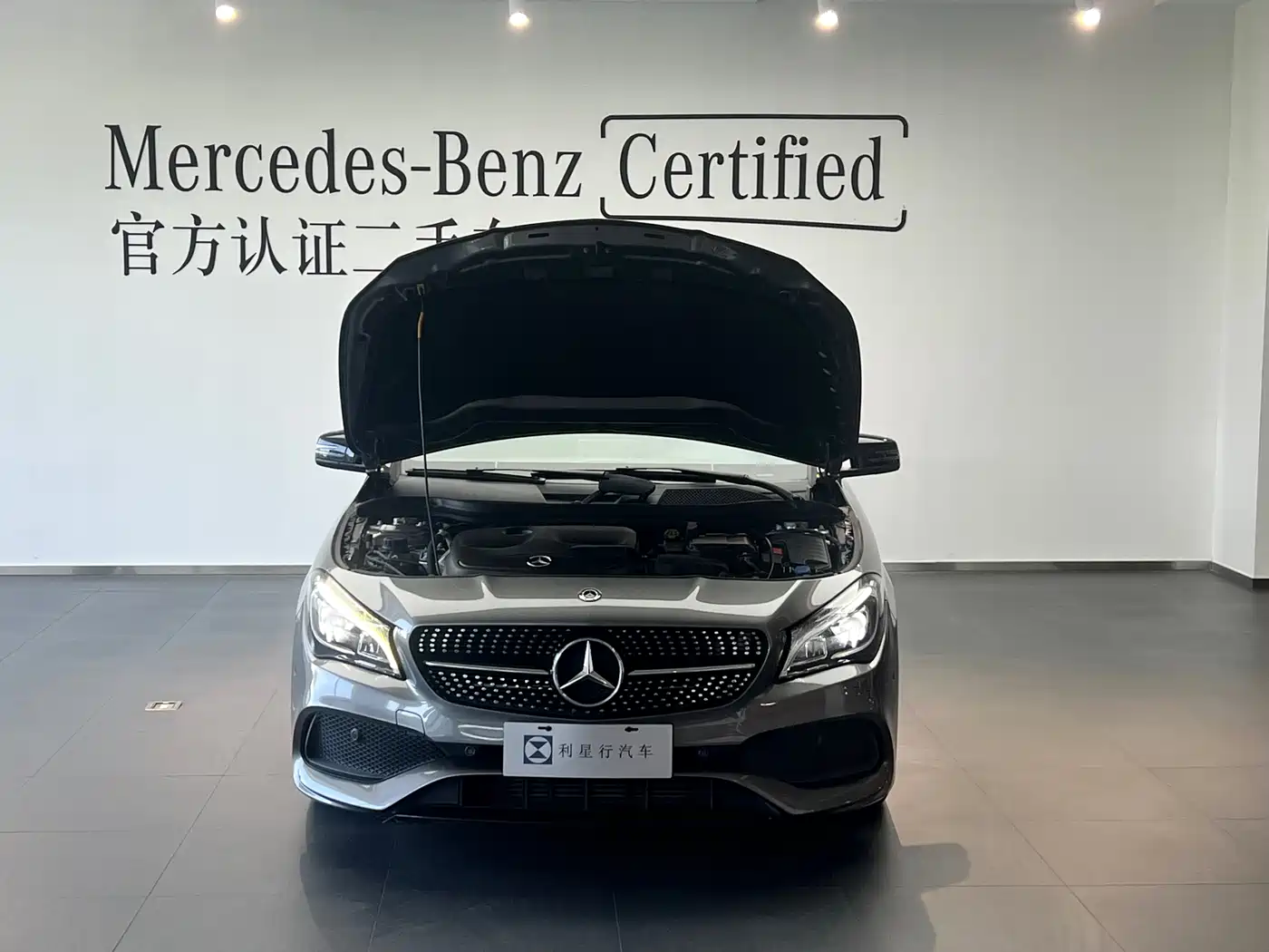 Mercedes-Benz CLA (Import) 2018 CLA 220 4MATIC фото 4