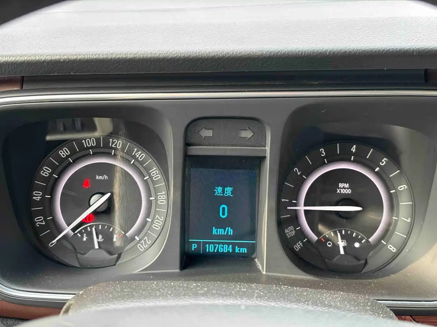 Buick GL8 2018 28T Comfort China VI фото 6