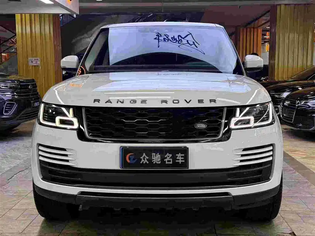 Land Rover Range Rover 2018 3.0 SC V6 Vogue Heritage Edition фото 3