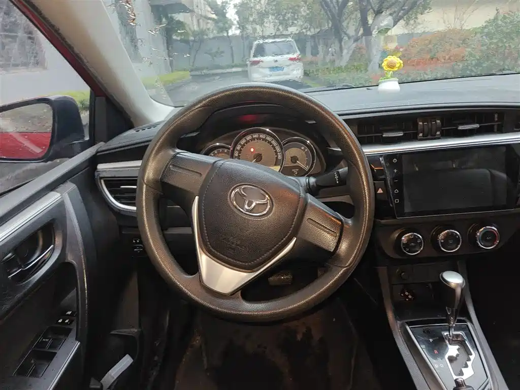 Toyota Levin 2014 1.6G CVT Elite Edition фото 3
