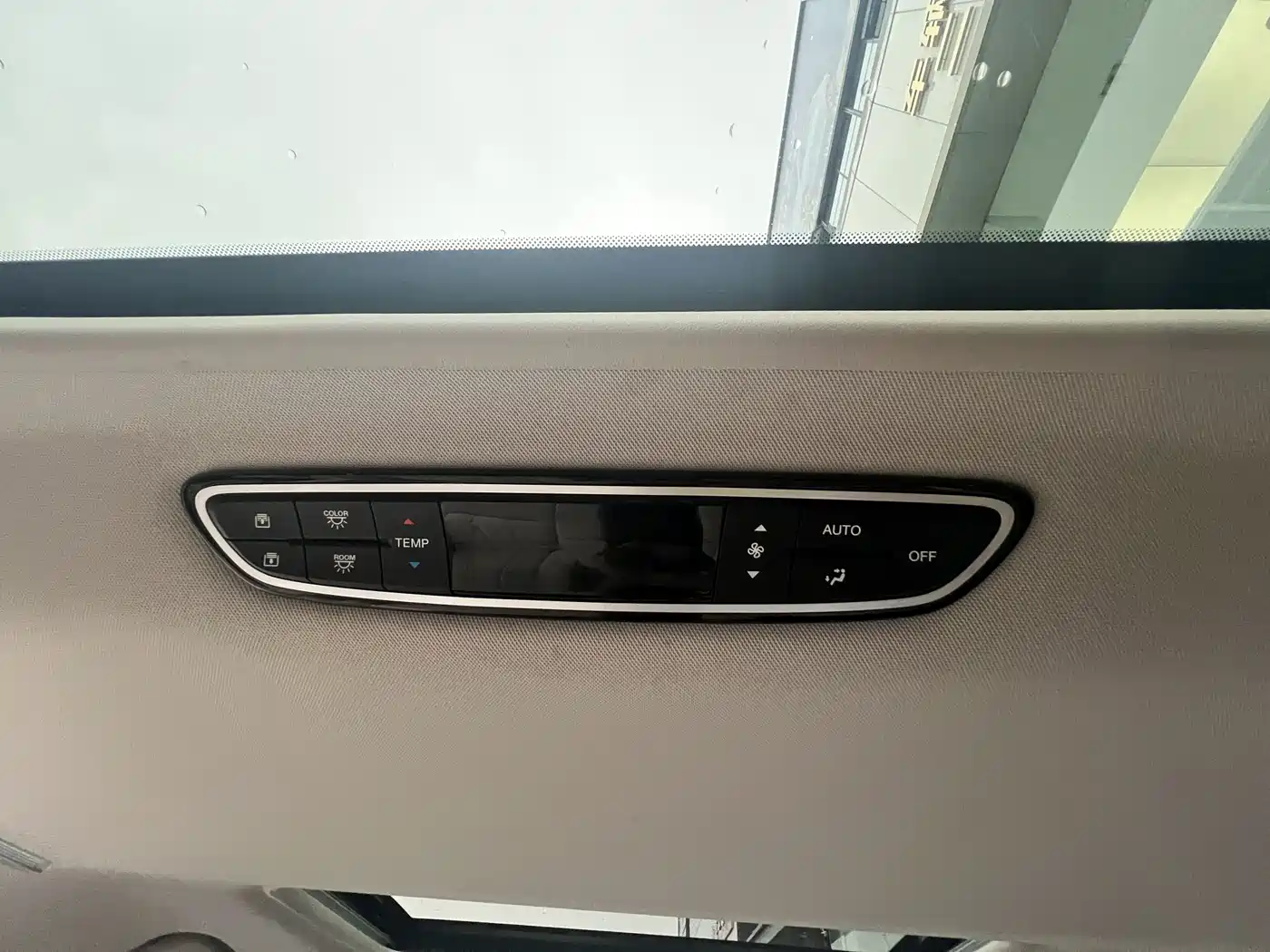 GAC Trumpchi Trumpchi M8 2018 320T Premium Edition фото 15