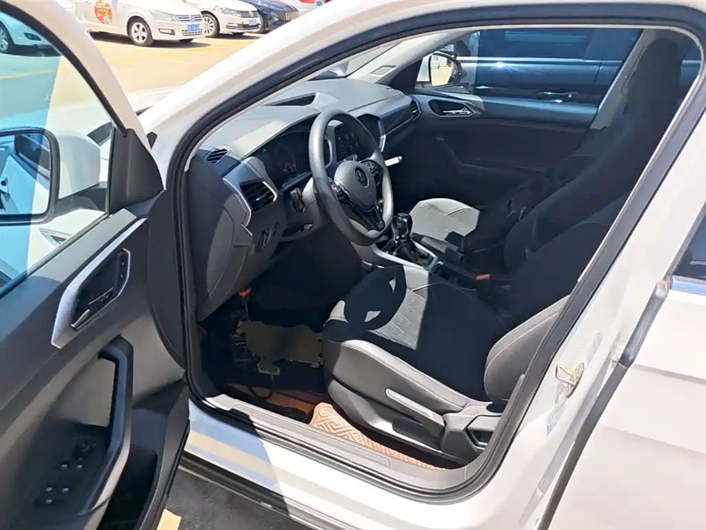Volkswagen T-Cross 2021 280TSI DSG Comfort Edition фото 16