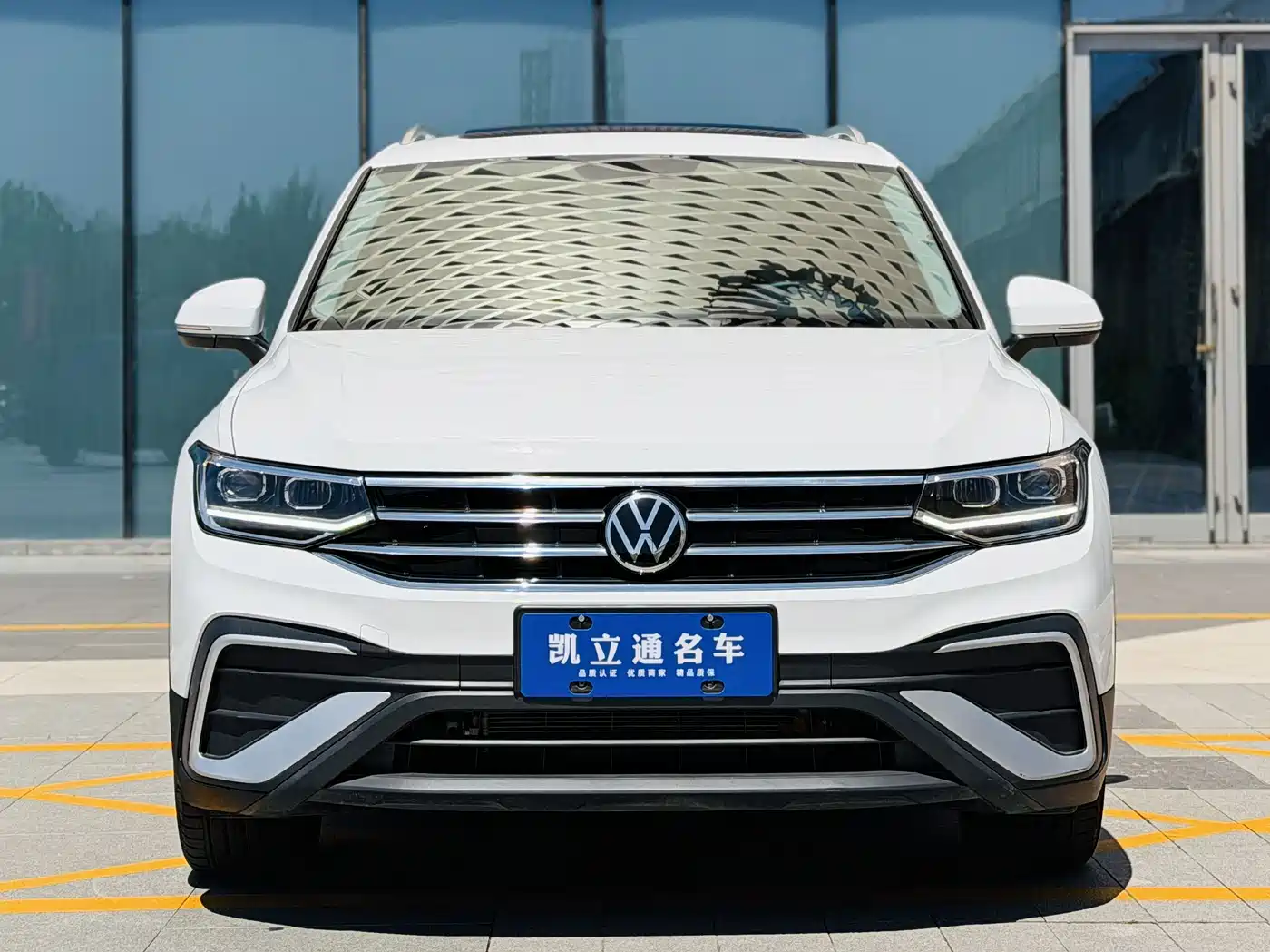 Volkswagen Tiguan L 2023 330TSI Auto 2WD Smart Edition фото 2
