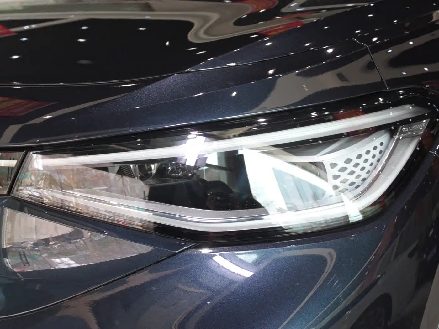 VOLKSWAGEN ID.4 CROZZ