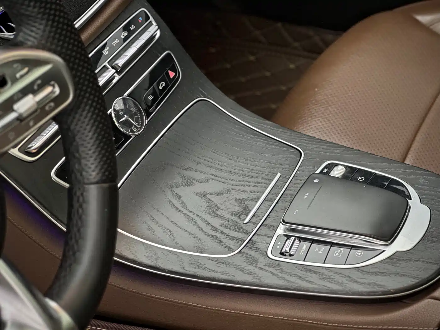 Mercedes-Benz E-Class 2016 E 300 L Sport Fashion Type фото 11