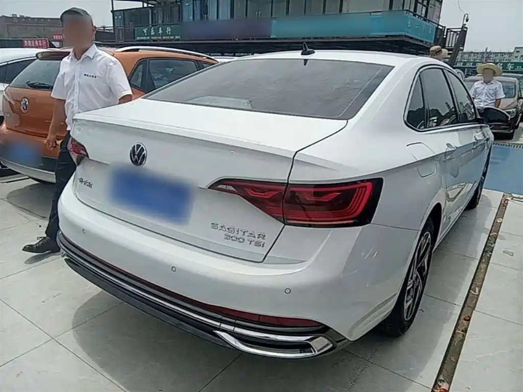Volkswagen Sagitar 2023 300TSI DSG Surpassing Edition фото 7