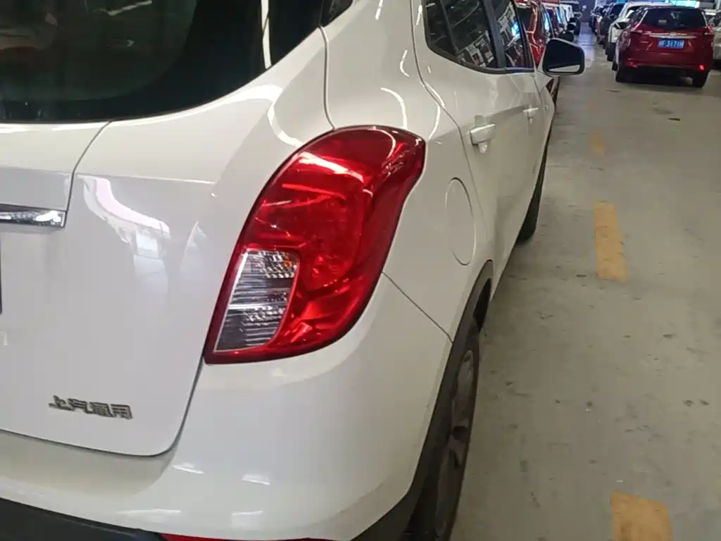 Фото 8 - Buick Encore