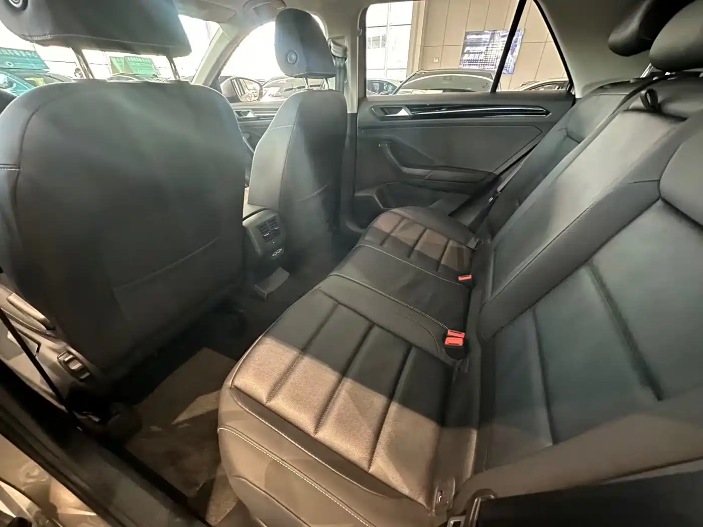Volkswagen T-ROC 2019 280TSI DSG 2WD Comfort Type China V фото 8