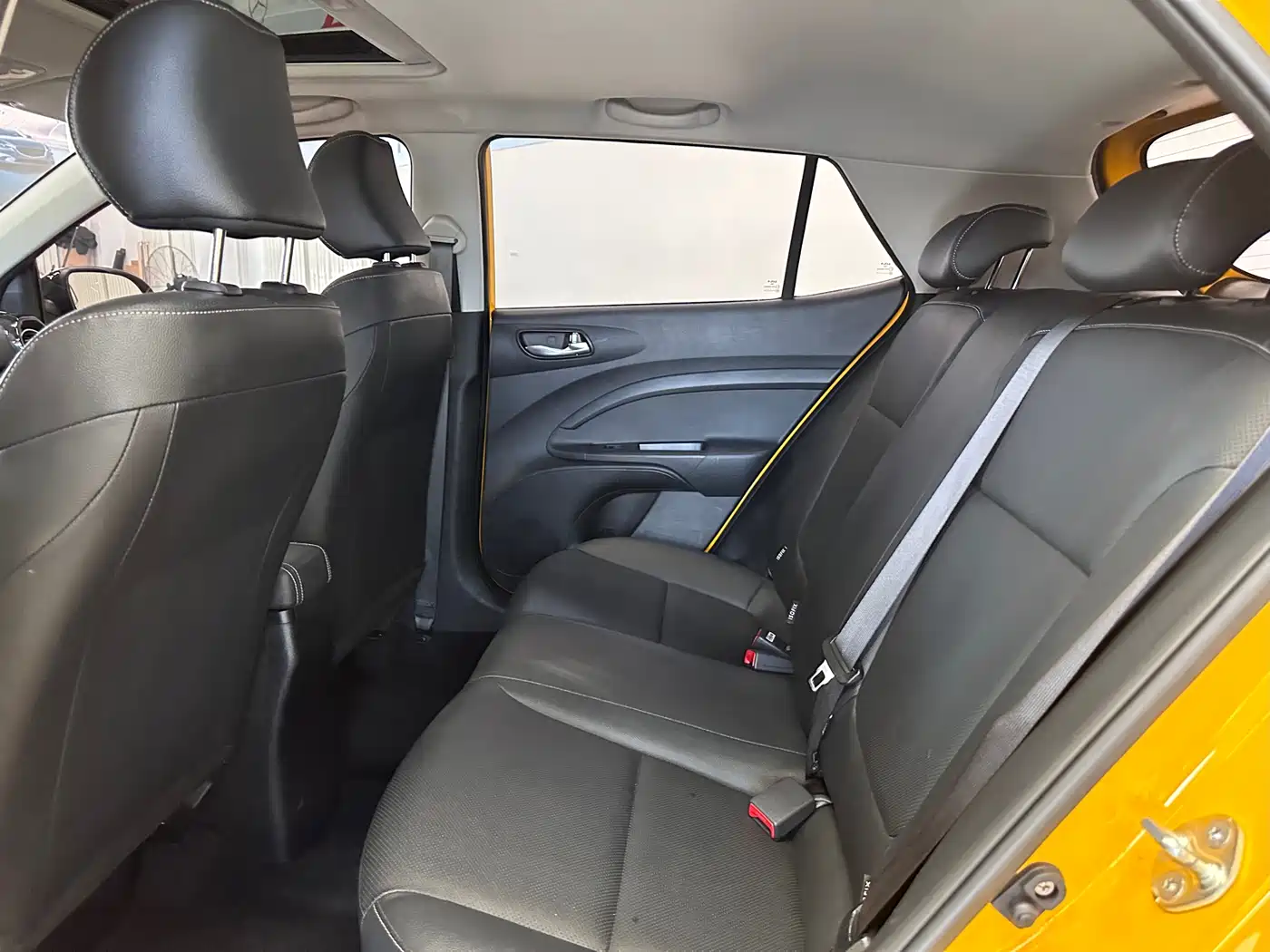 Kia KX1 2021 1.4L CVT Sunroof Version фото 16