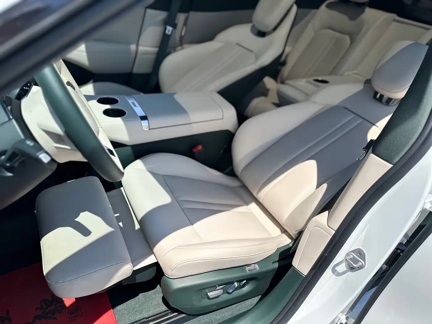Xiaomi Auto Xiaomi YU7 2025 Extended Range AWD Pro фото 11