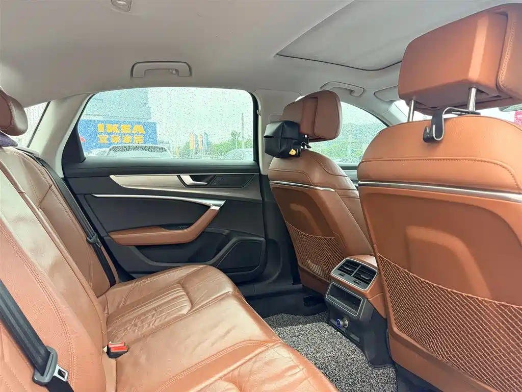 Audi A6L 2020 40 TFSI Luxury Elegance фото 6