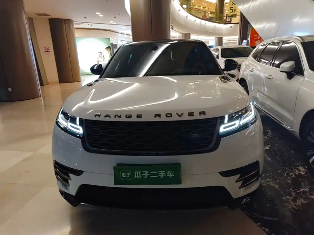 Фото 2 - Land Rover Range Rover Velar
