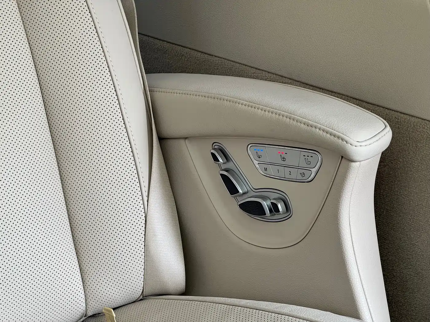 Mercedes-Benz V-Class 2016 V 260 L Premium Long фото 17