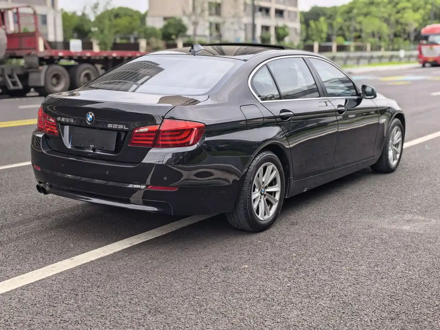 BMW 5 Series 2013 525Li Luxury фото 7