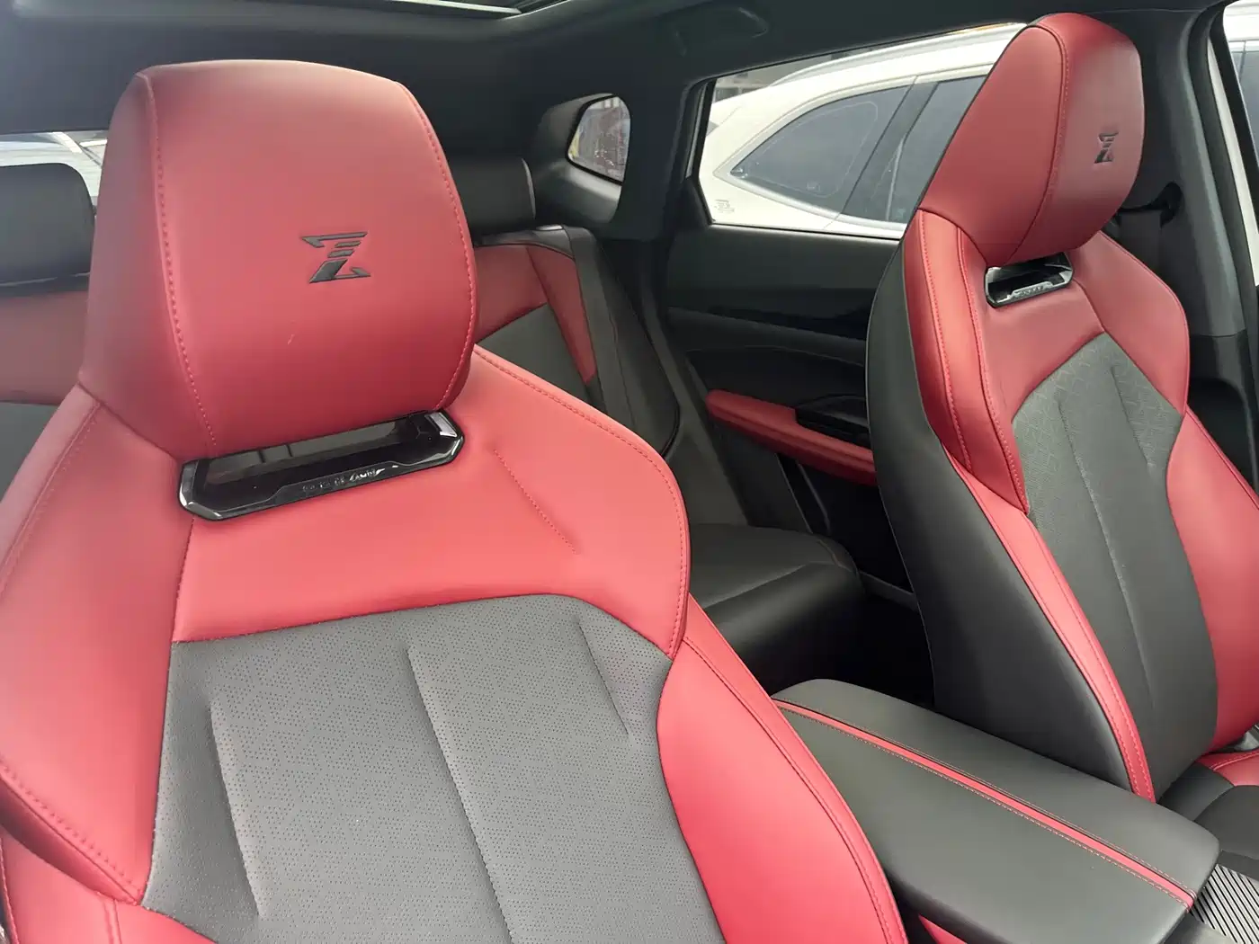Changan Oshan Z6 2024 2023 Blue Whale 1.5T DCT Smart Premium