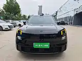 Photo 3 - Lynk & Co 900