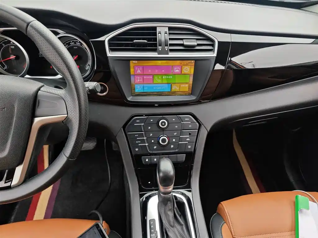 MG Roewe RX5 2016 2016 1.5TGI TST Luxury Edition