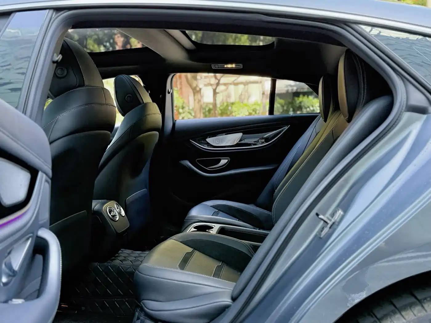 Mercedes-Benz AMG GT 2023 AMG GT 50 4-Door Coupe фото 9