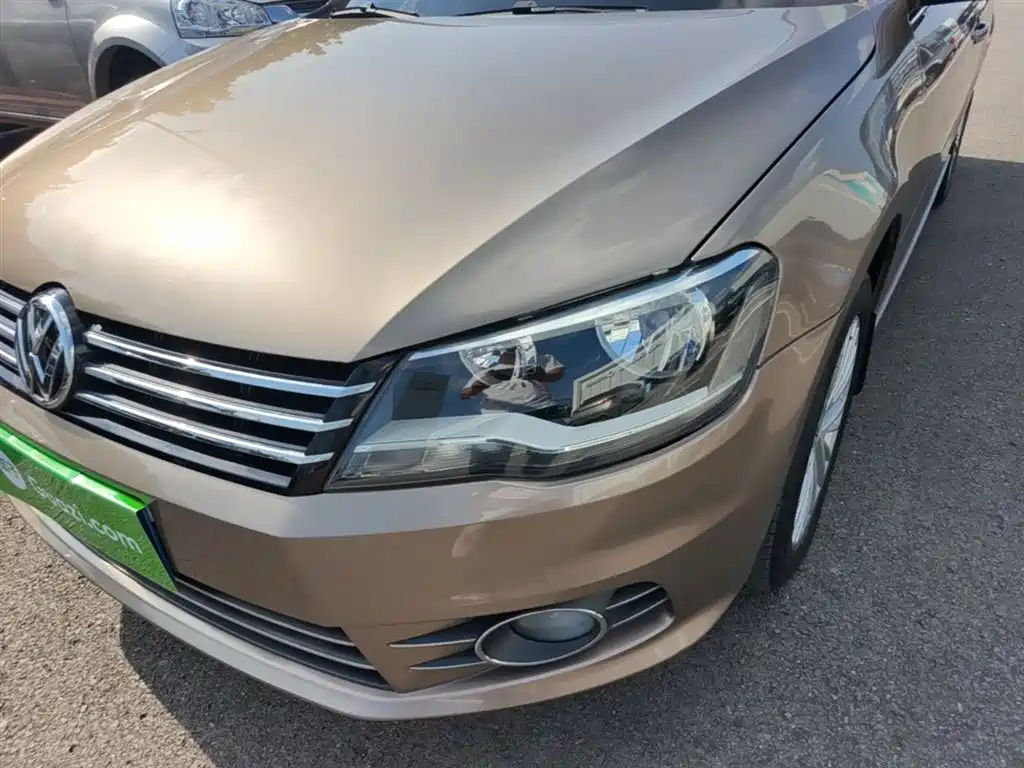 Volkswagen Bora 2014 1.6L Automatic Luxury Edition фото 24