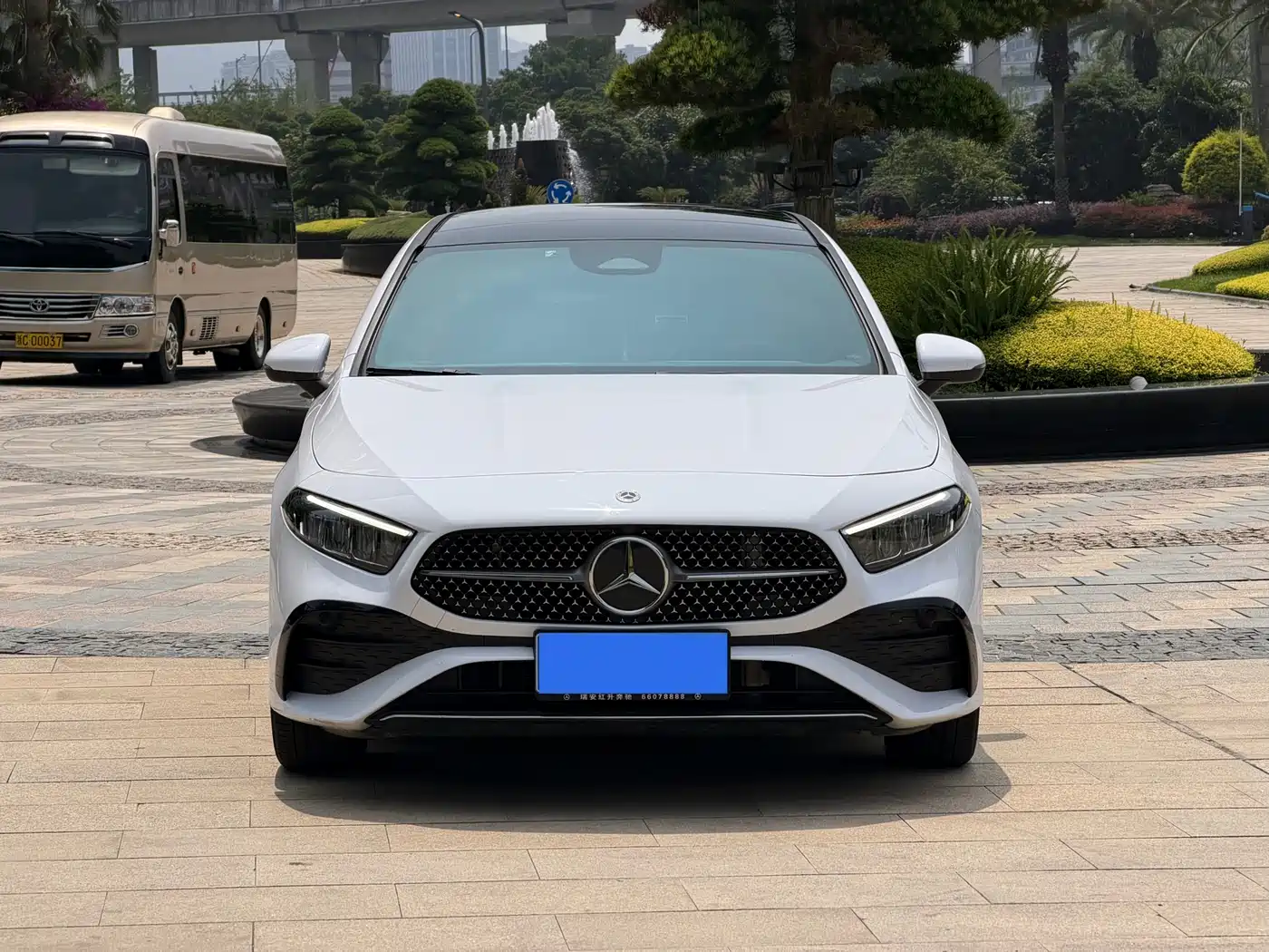 Mercedes-Benz A-Class 2024 Facelift A 200 L Fashion фото 2