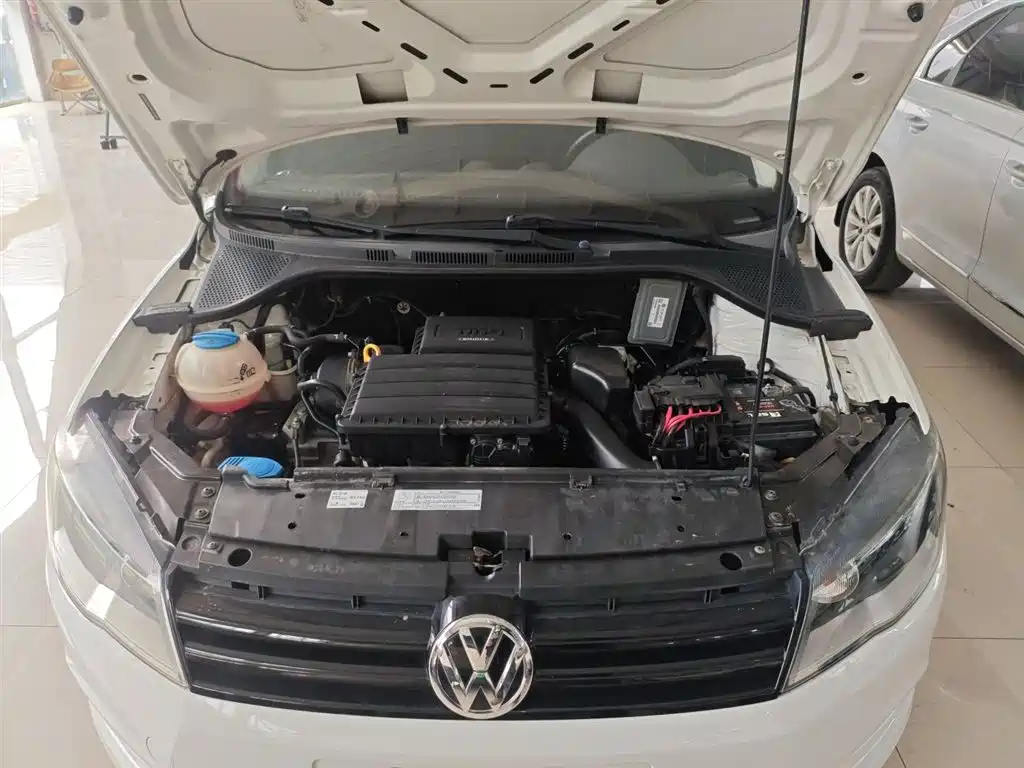 Volkswagen Jetta 2013 1.6L Automatic Fashion фото 20