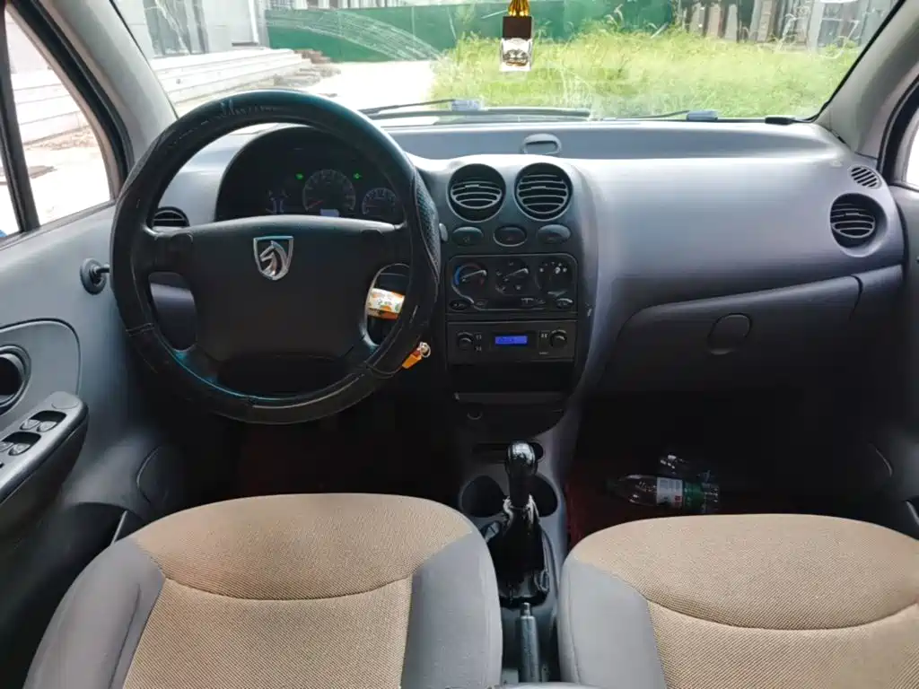 Baojun Lechi 2016 2012 Facelift 1.0L Manual P-TEC Standard
