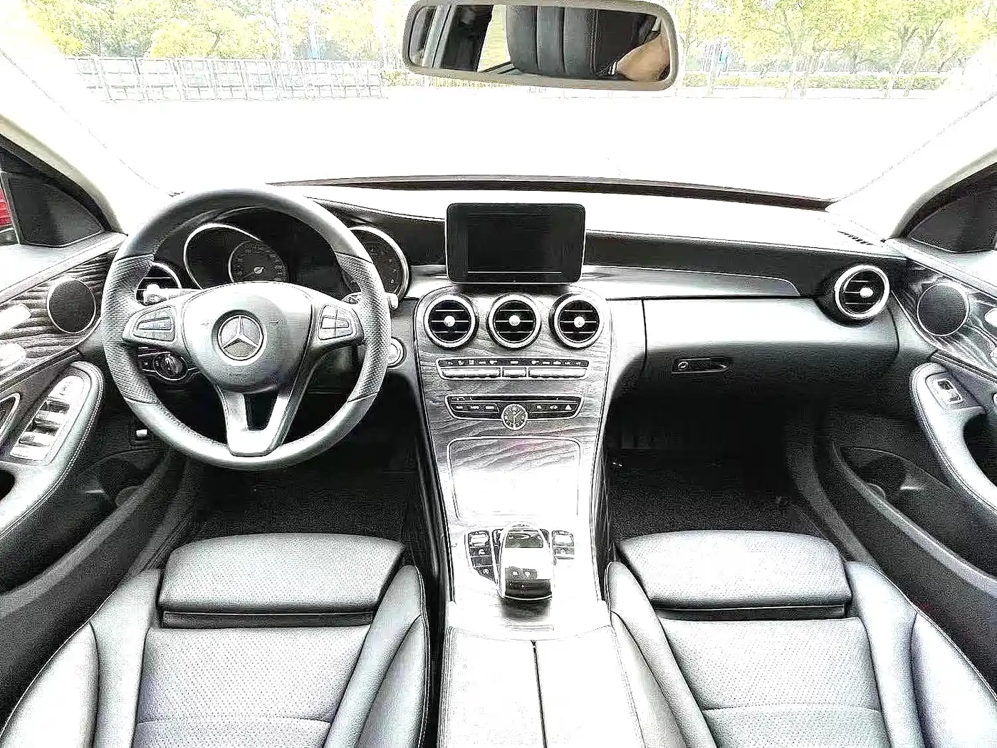 Mercedes-Benz C-Class 2017 Facelift C 200 L Sport Edition фото 4