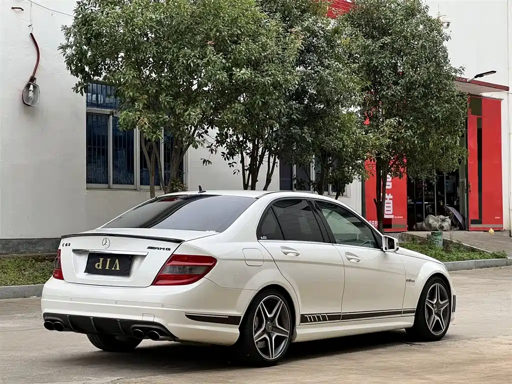 Mercedes-Benz C-Class AMG 2010 AMG C 63 Sport Enhanced Edition фото 7