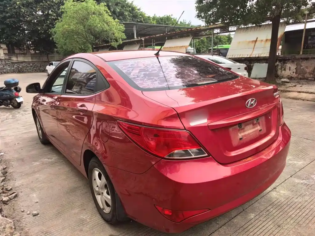Hyundai Verna 2014 1.4L Automatic Smart GLS фото 5